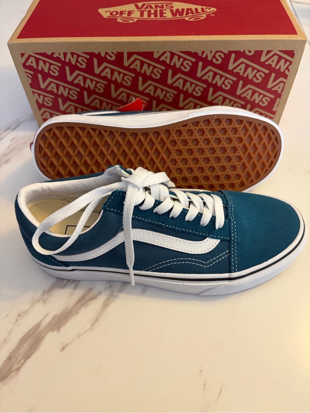 Vans Blue Coral Old Skool Shoes NWT Men Size 5.5 Women Size 7